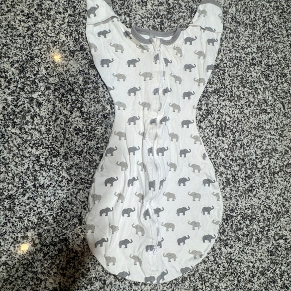 Amazing Baby Other - Amazing Baby Transitional Arms Up Swaddle Sack Kids Medium 3-6M Elephant Cotton‎